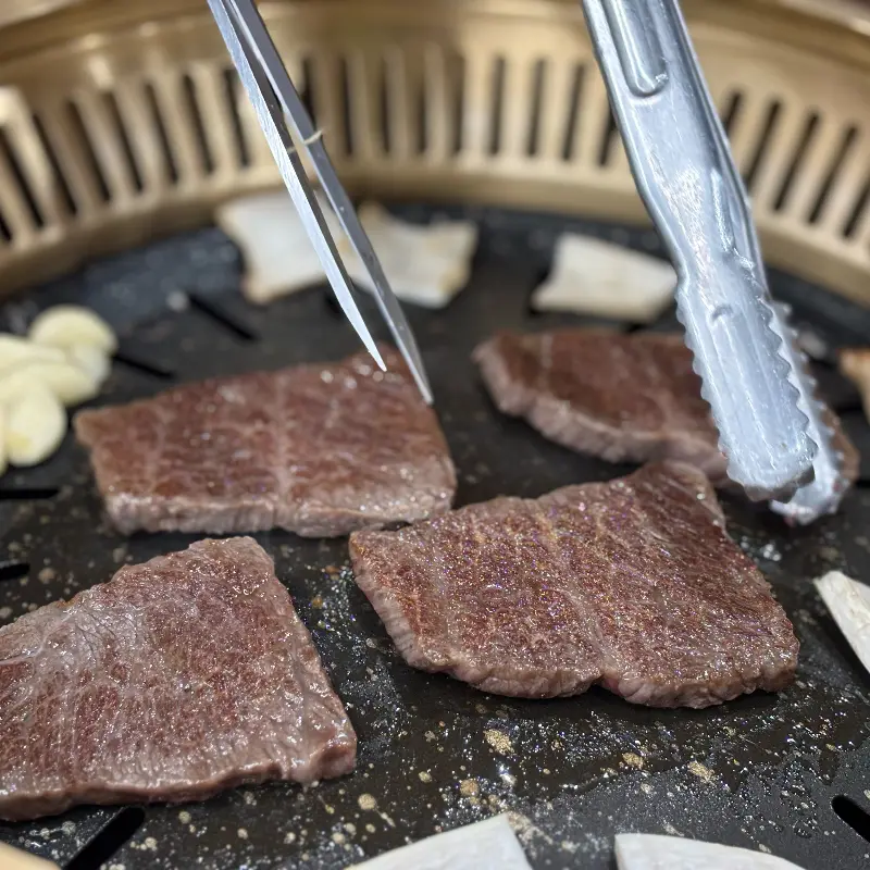 깔끔하고 쾌적한 매장 내부