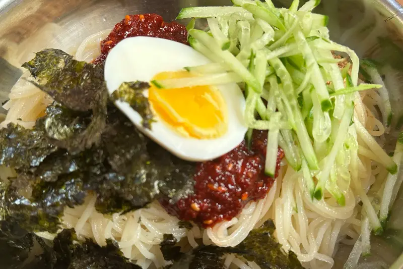 비빔 밀면 상세