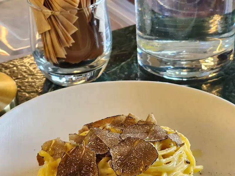 에그 & 트러플 생면 스파게티니