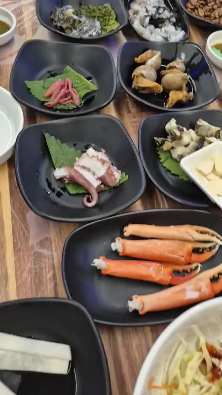 다채로운 해산물 스끼다시