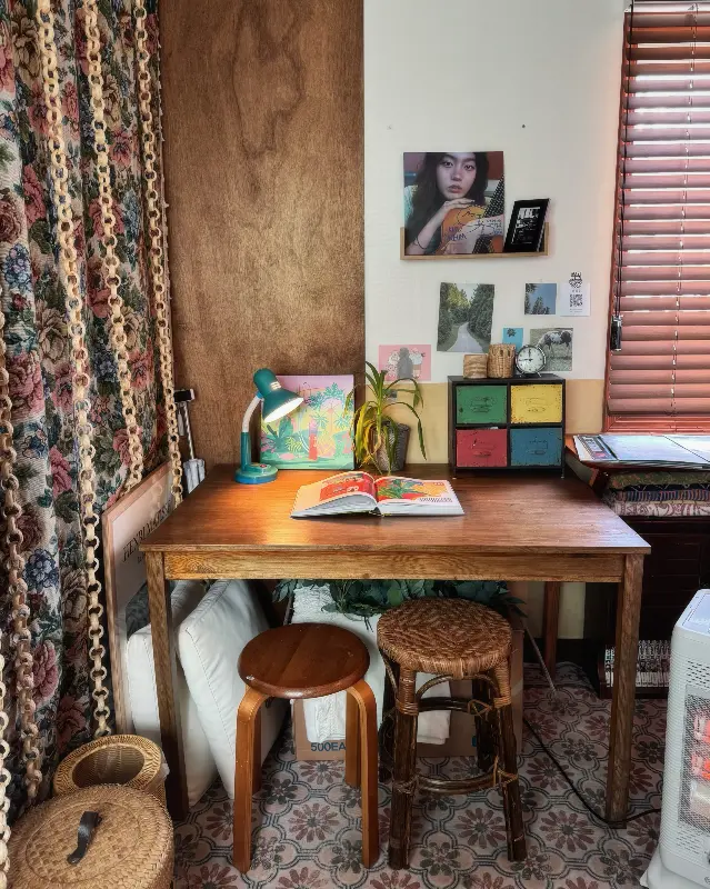 타인의 방 내부