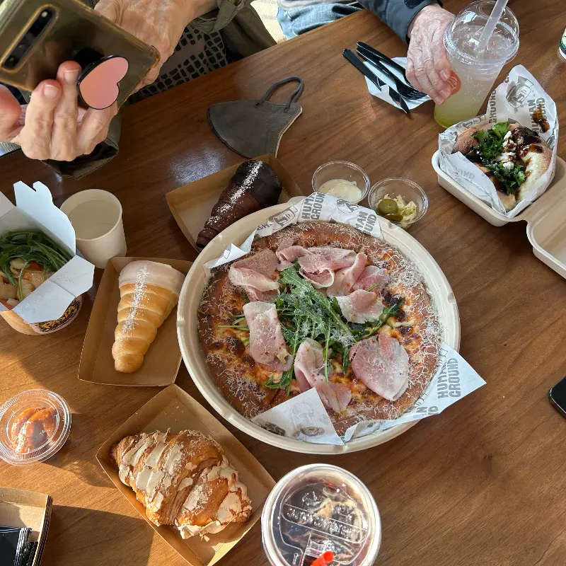 잠봉루꼴라 피자