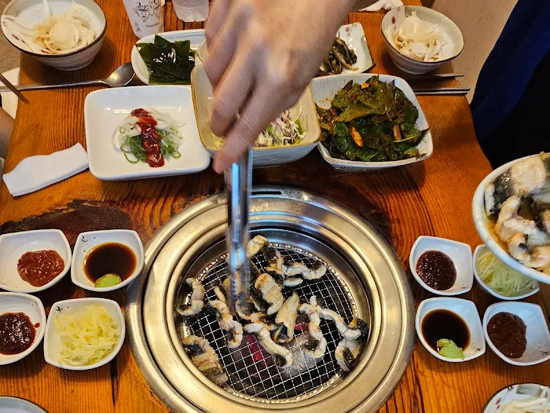 장어 굽는 모습