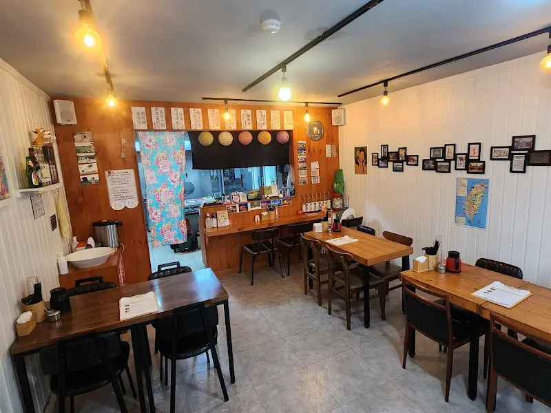 리지대만식당 내부