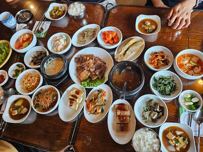 황토방 한상차림