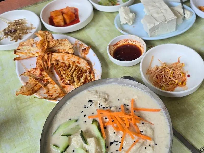 순두부 백반 한 상 차림