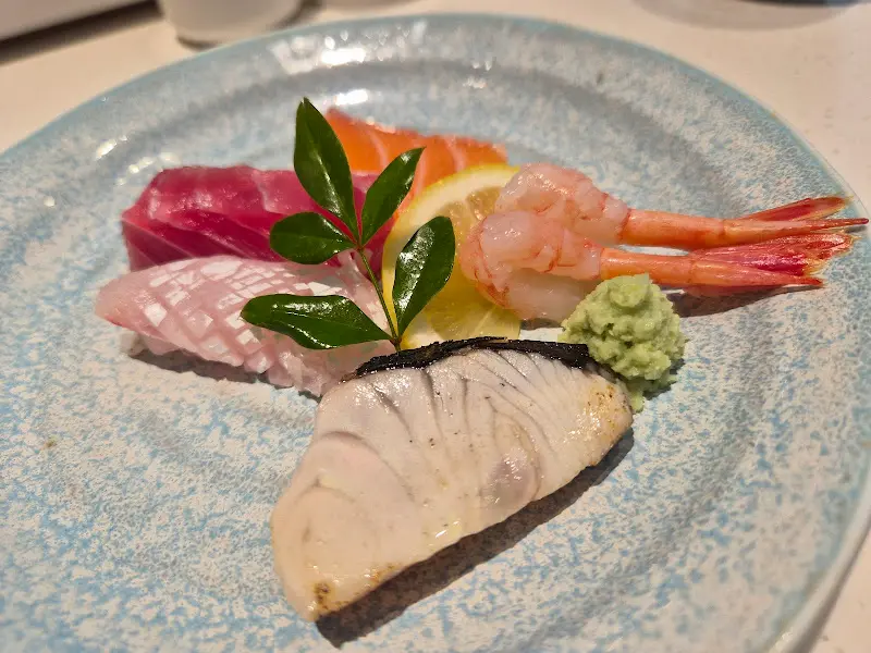 다채로운 스시 모듬