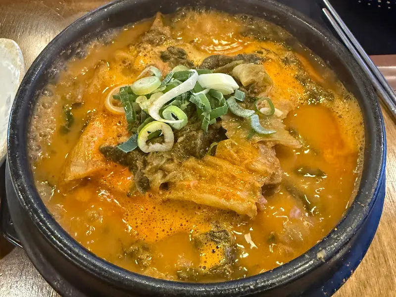 이을 감자탕 뼈해장국