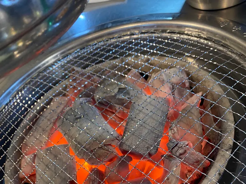 숯불이 담긴 화로