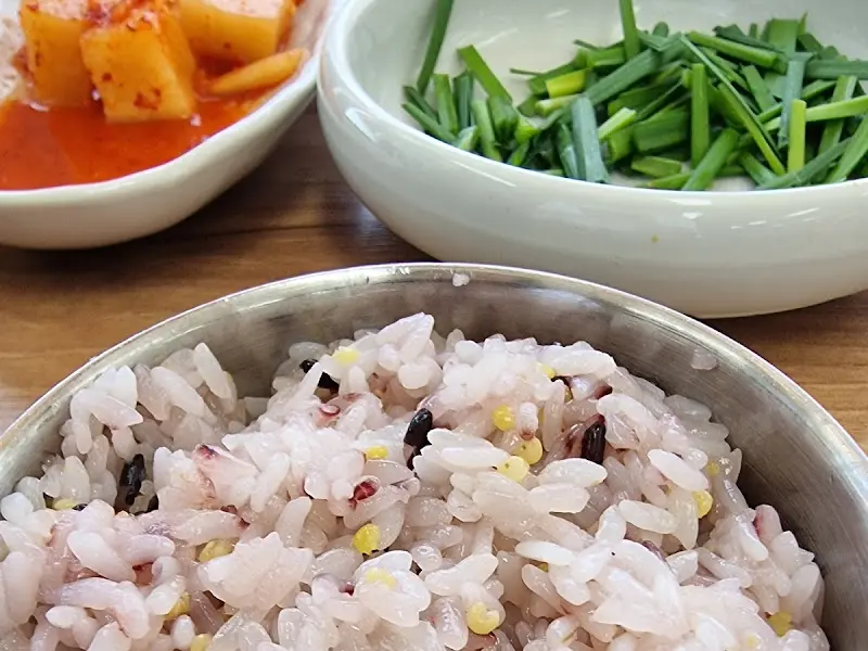 다채로운 밑반찬