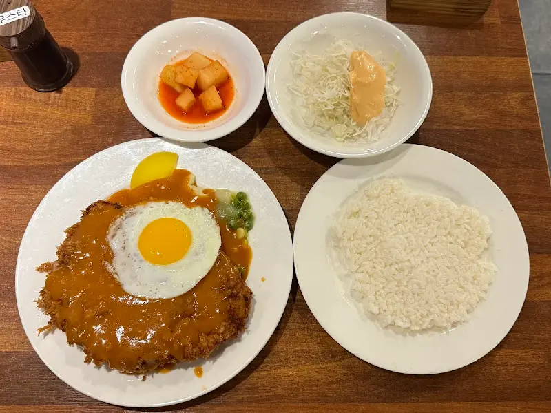 계란 돈가스 한상차림