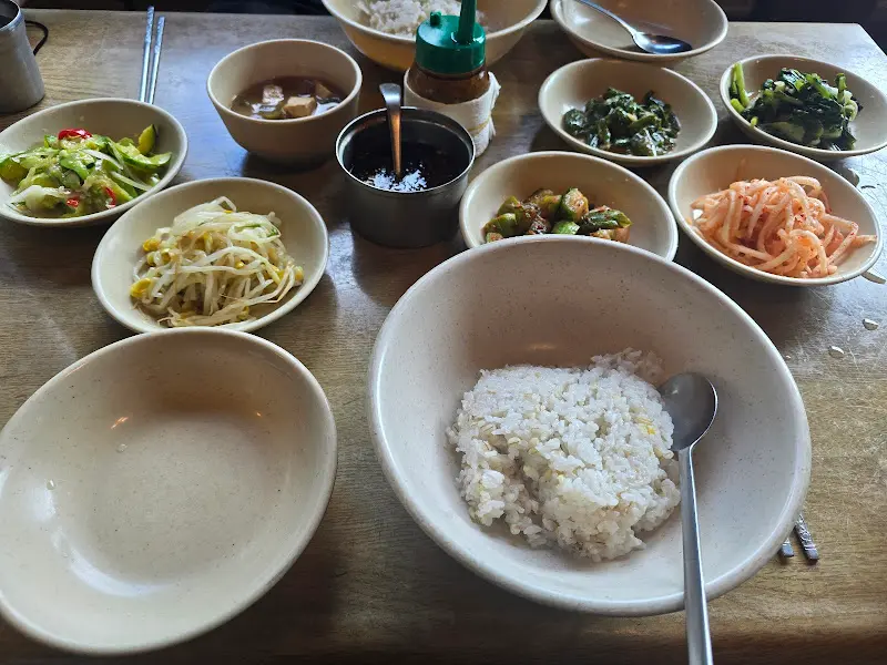 순두부 정식 한상차림