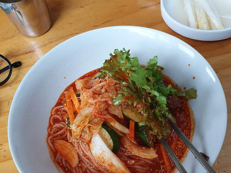비빔국수