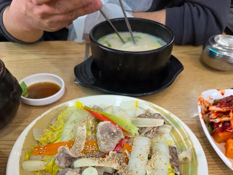 봉화산 설렁탕 접시수육