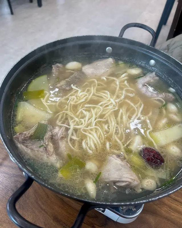 닭한마리 칼국수