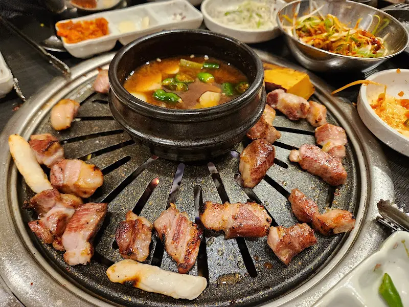 된장찌개와 고기