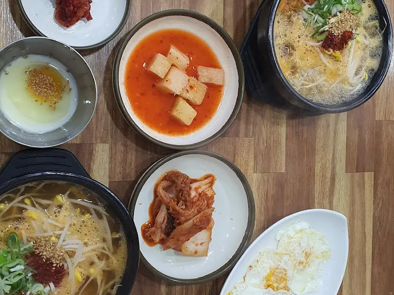 콩나물 국밥 한상차림