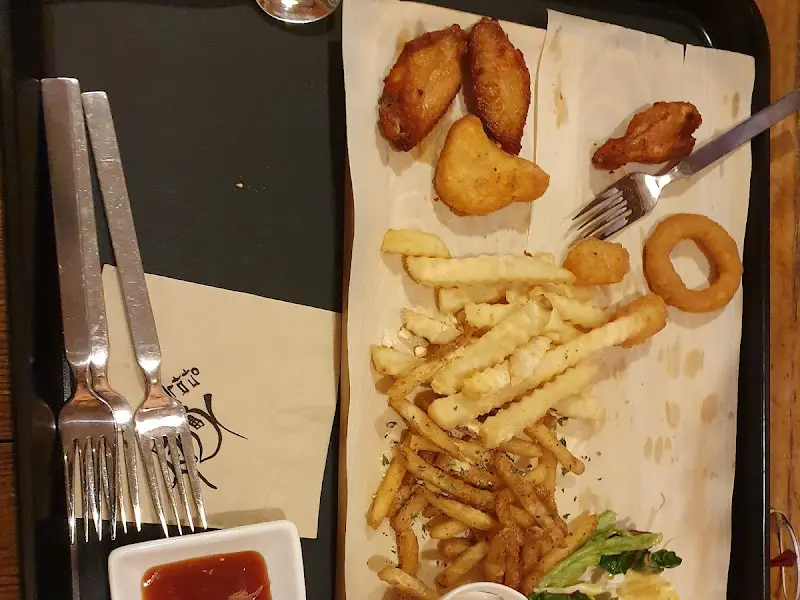 민속마당의 푸짐한 안주 메뉴