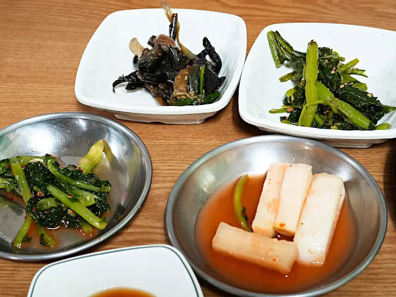 정갈한 밑반찬
