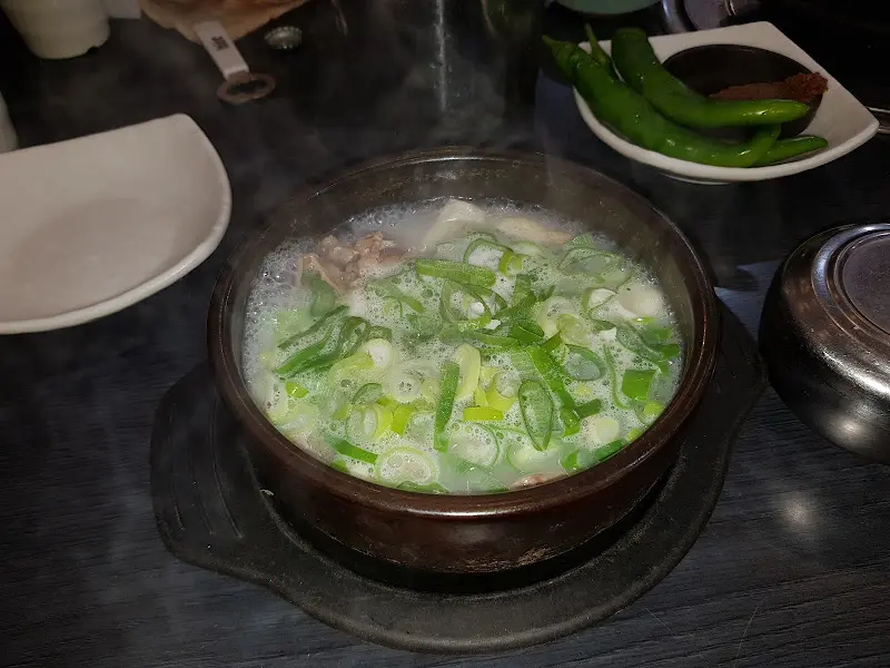 특곰탕과 함께 제공되는 밑반찬