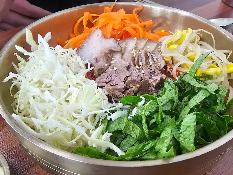 고기 비빔국수