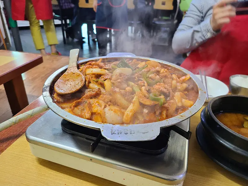 매콤한 쭈꾸미 제육볶음