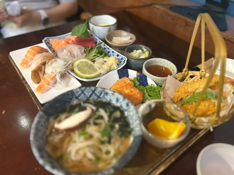 다채로운 구성의 민쿡정식 한상차림