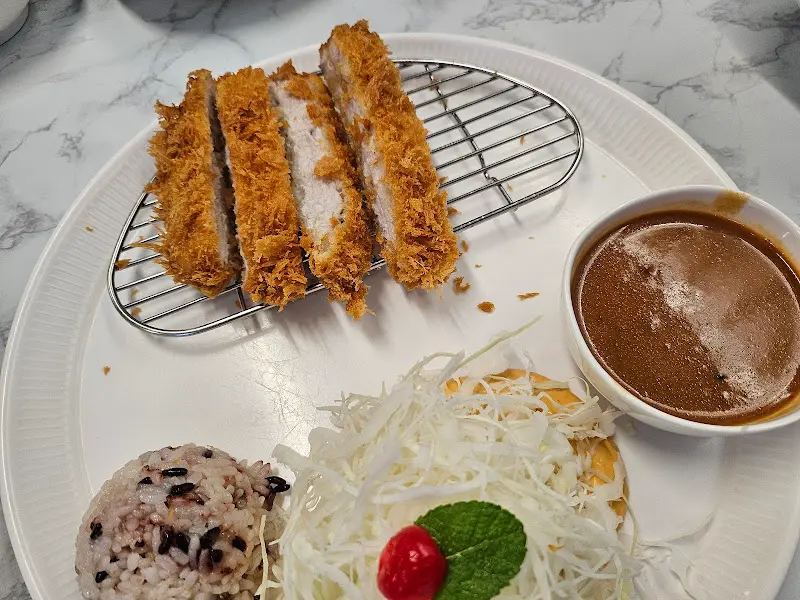 겉바속촉의 정석, 돈까스