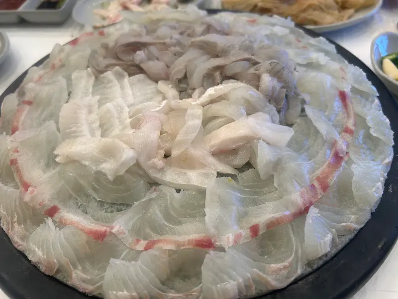 푸짐한 회 한 상