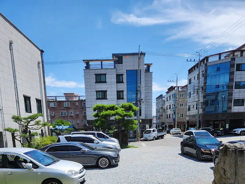 채아저씨쌈밥 주차장