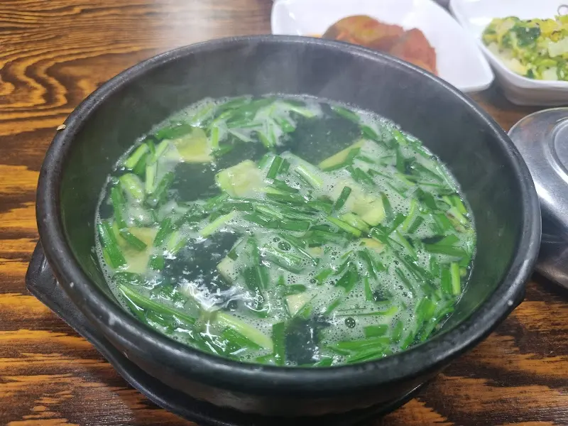 다슬기탕 클로즈업