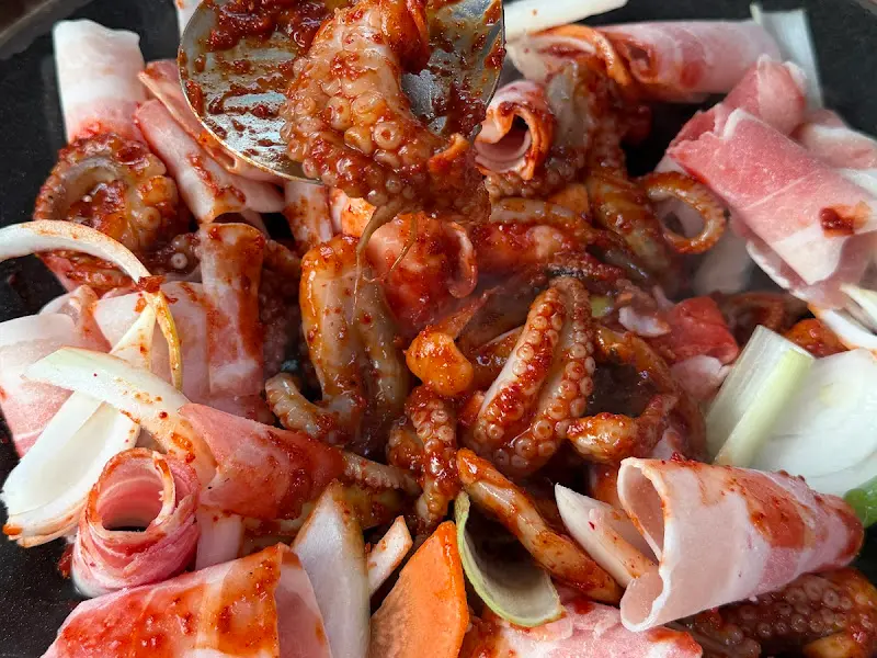 쭈꾸미와 삼겹살의 환상적인 만남