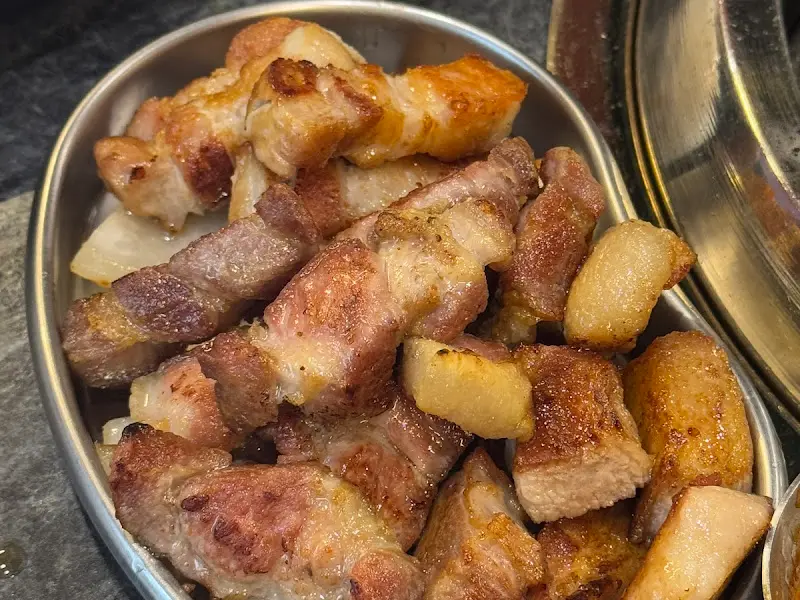 구워진 고기 모음