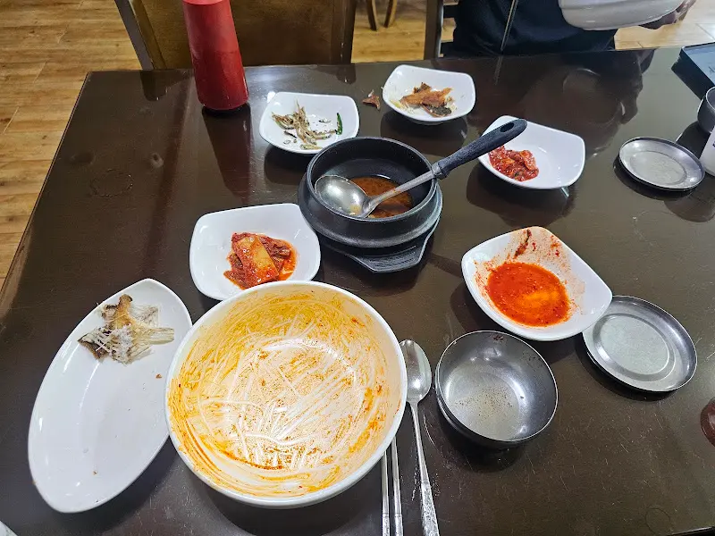 식사를 마친 테이블