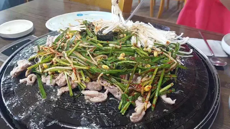 지글지글 익어가는 오리고기