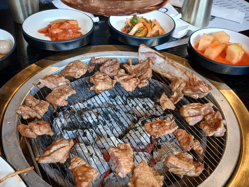 맛깔스러운 밑반찬