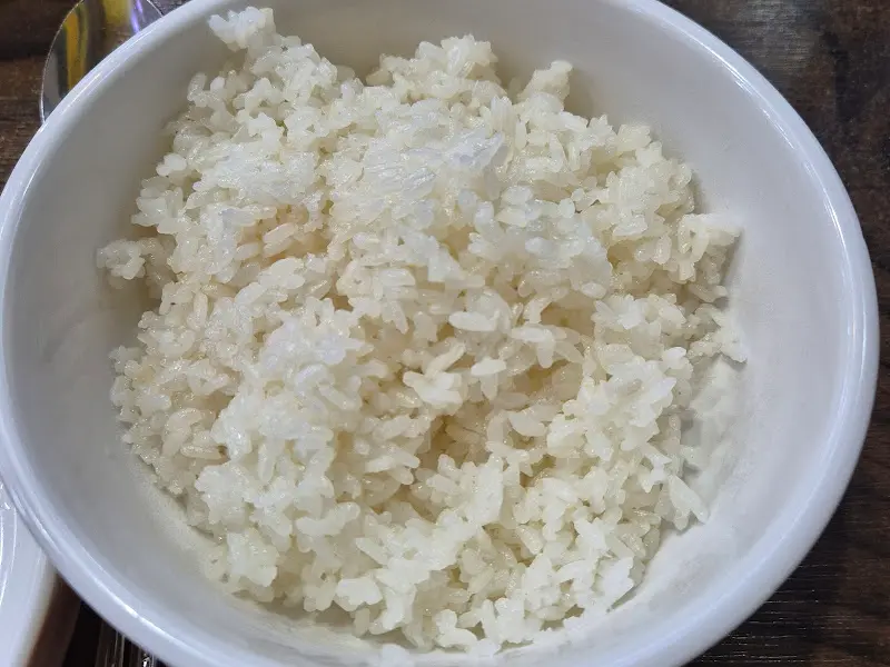 농심 사리면 봉지의 모습