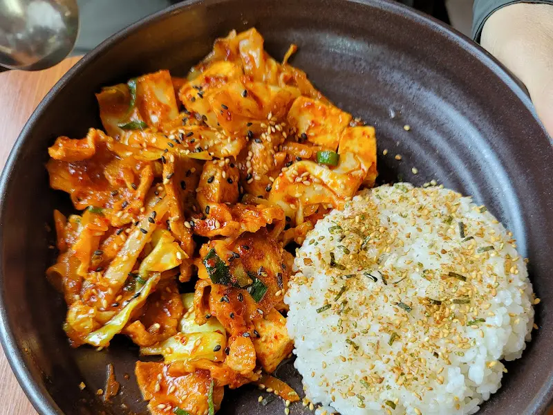 깔끔한 테이블 세팅