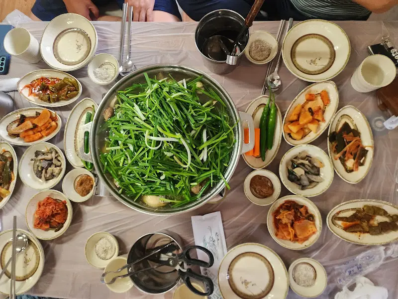 명덕 잣나무집 내부