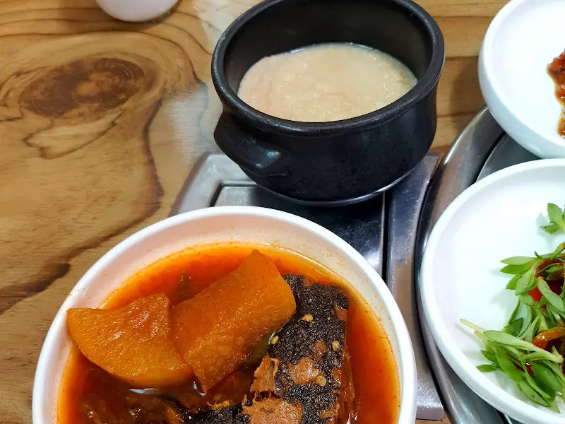 손두부 정식 한상차림