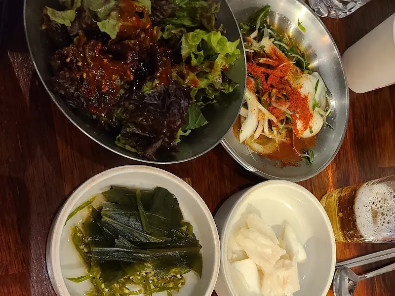 다양한 곁들임 찬