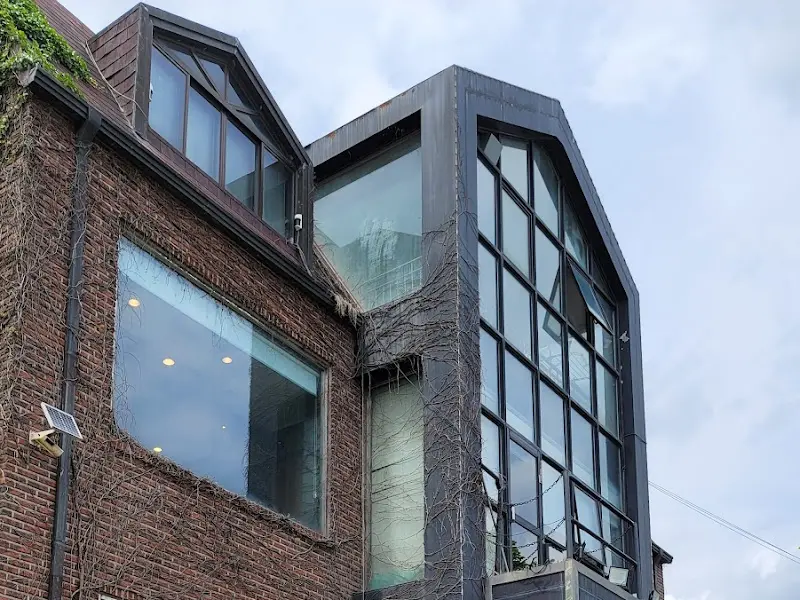 청계산 담백미 외관