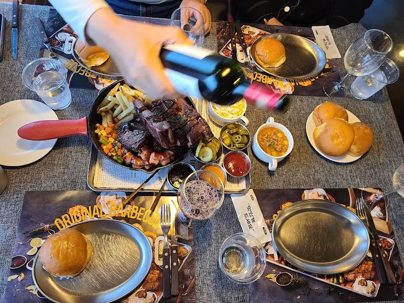 잘 구워진 바베큐