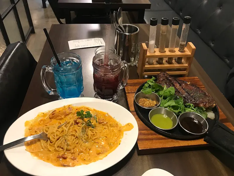 스테이크와 파스타