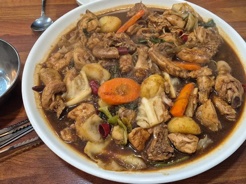 푸짐한 찜닭 한 상