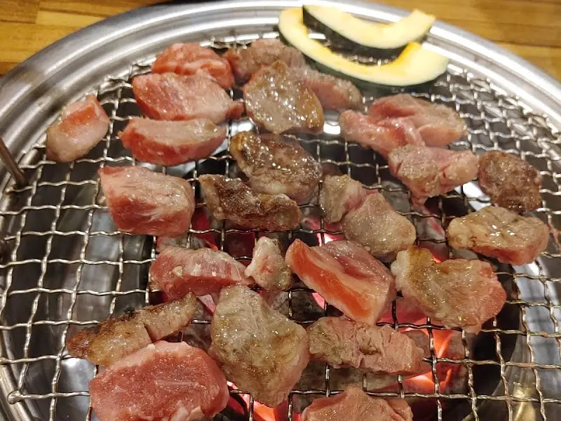 숯불 위 소갈비살