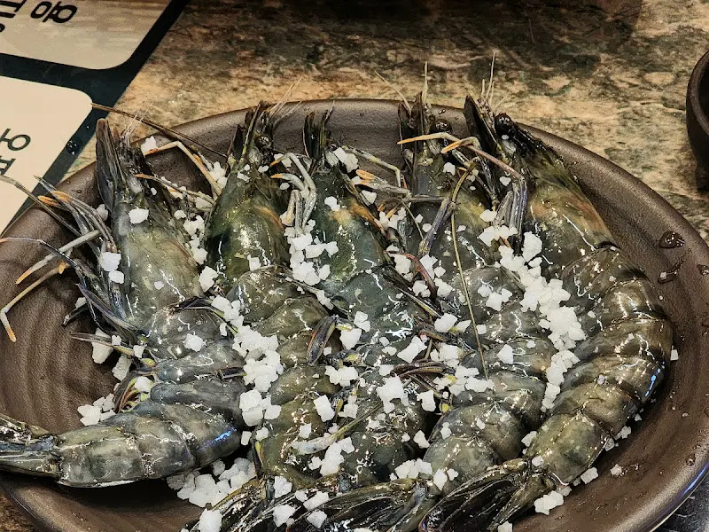 신선함이 느껴지는 새우구이