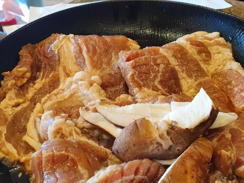 먹음직스러운 돼지갈비