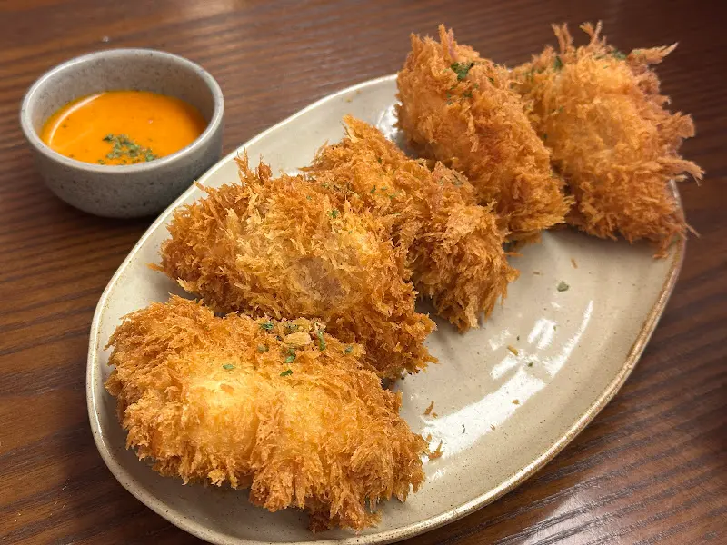 넓은 매장 내부