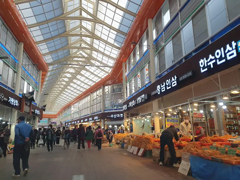 경동시장 내부 풍경